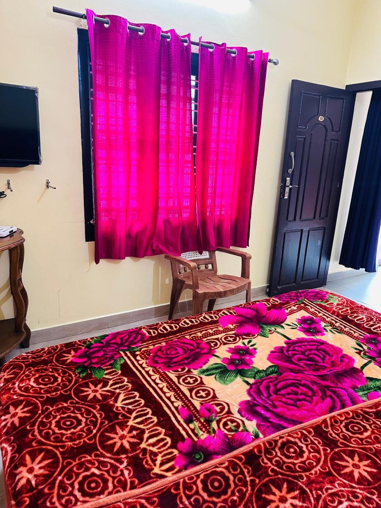 G Mount Budget Stay Munnar Exterior photo