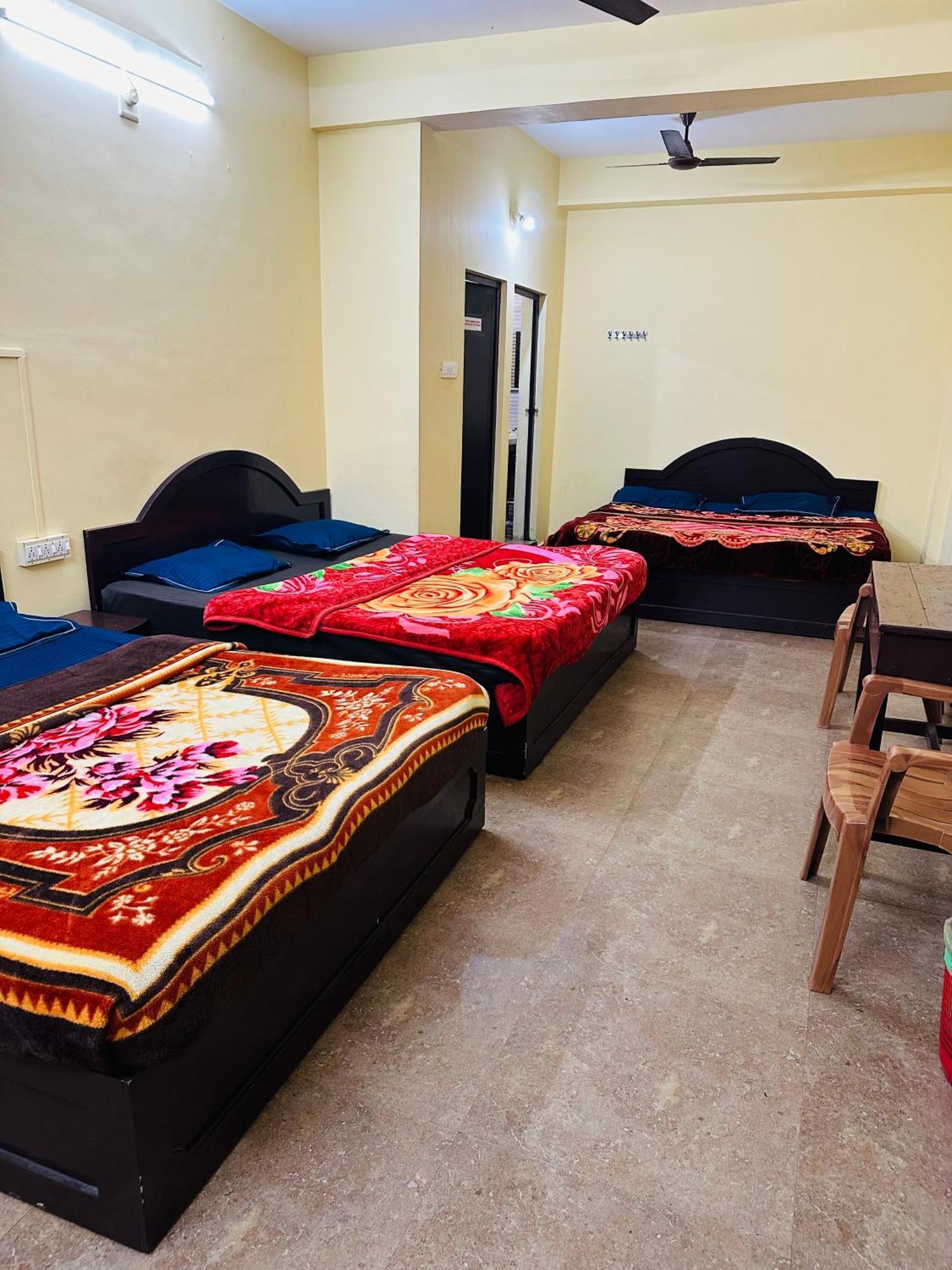 G Mount Budget Stay Munnar Exterior photo