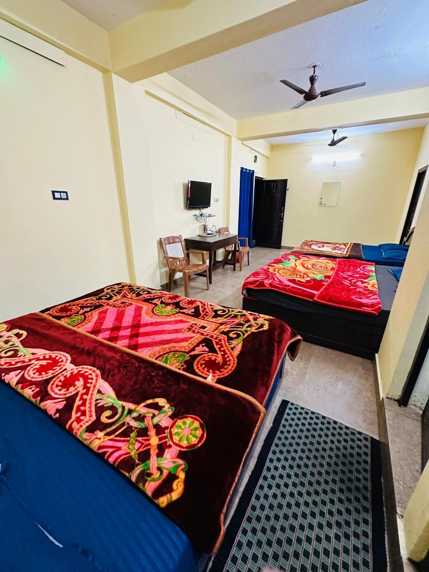 G Mount Budget Stay Munnar Exterior photo